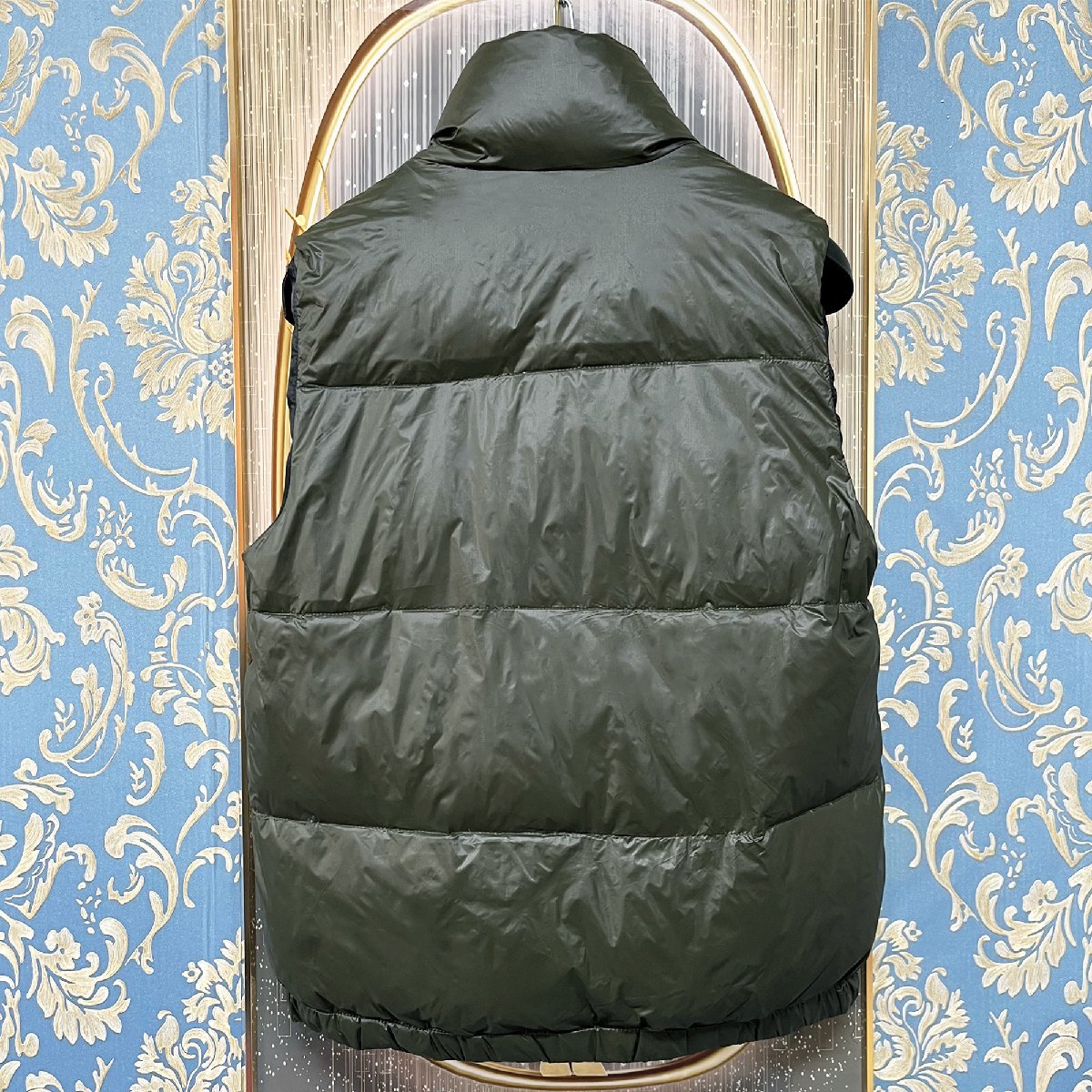 定価7万☆christian milada・ミラノ発・ダウンベスト☆ダックダウン90