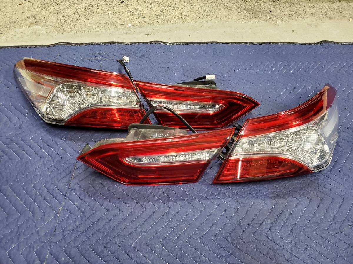 ☆即決☆人気☆カムリ 70 後期 純正 LED テールランプ 左右 1台分 レザー