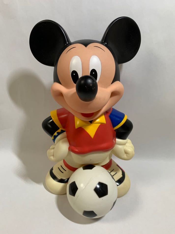 三菱銀行 ミッキーマウス 貯金箱 サッカー(キャラクター)｜売買された 