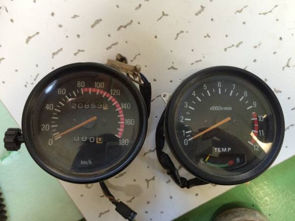 ☆RZ250 スピードメーター＆タコメーター実動 セット！☆ メーター パーツ