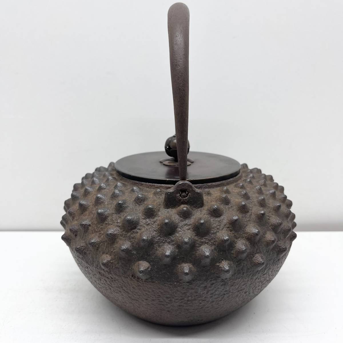 鬼あられ 鬼霰 鉄瓶⁄骨董 - 龍文堂造 メルカリ 鬼霰の中古品・