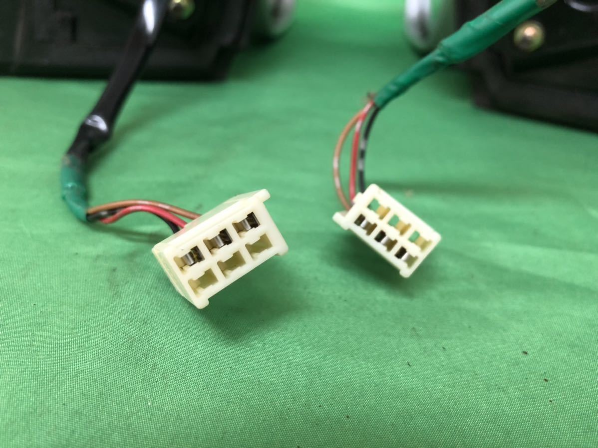 KJ200 中古 ファンカーゴ NCP20 平成12年4月 手動格納 ドアミラー サイドミラー 左右 セット カラー シルバーＭ 199 動作保証 010049_8