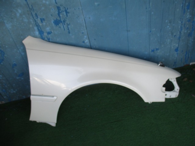 ☆★GX100　マークⅡ　右フェンダー　個人宅発送不可★☆