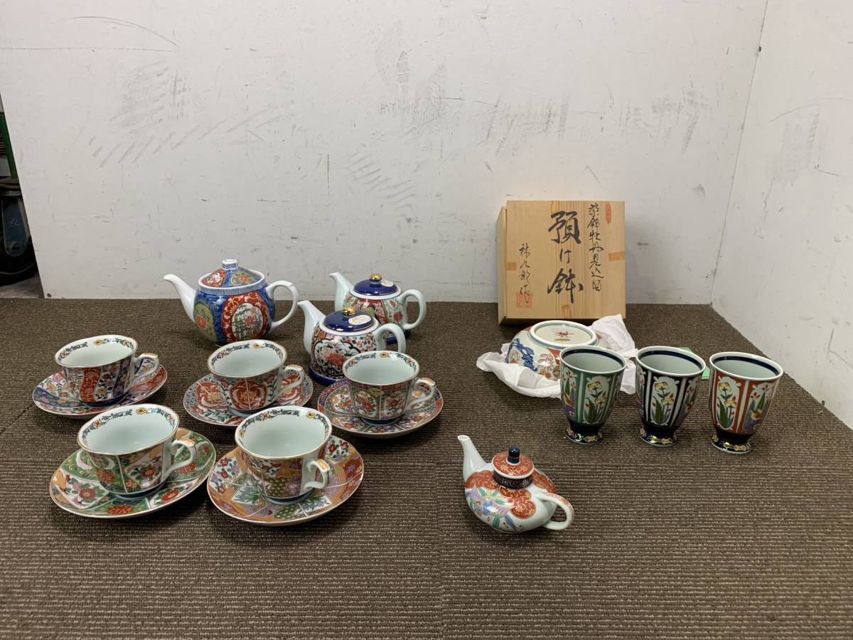 【まとめ売り】林九郎他　有田焼　伊万里　鉢　コップ　急須　カップ＆ソーサー　配送保険付　2343s0013