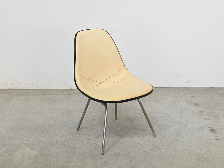 Herman Miller「Eames FRP Side shell chair」イームズ サイドシェル