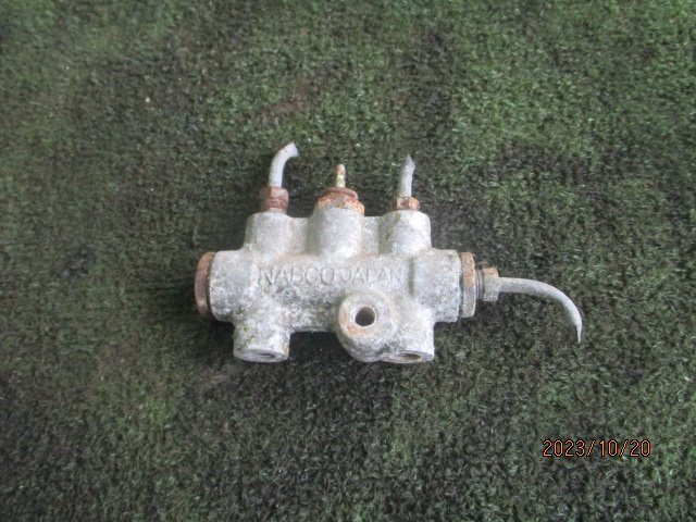 (0193)P510 510 ブルーバード ブレーキPバルブ