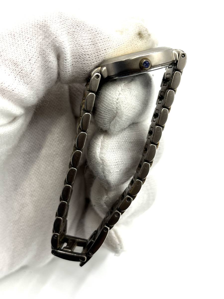電池切れ】GIVENCHY ジバンシー クォーツ 腕時計 白文字盤 ゴールド
