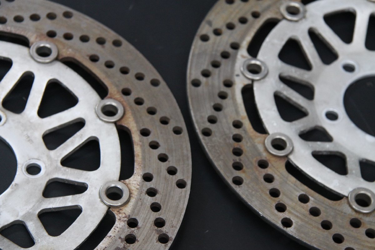 RGV250Γ（VJ22A）SP2純正フロントブレーキローターセット！ガンマ