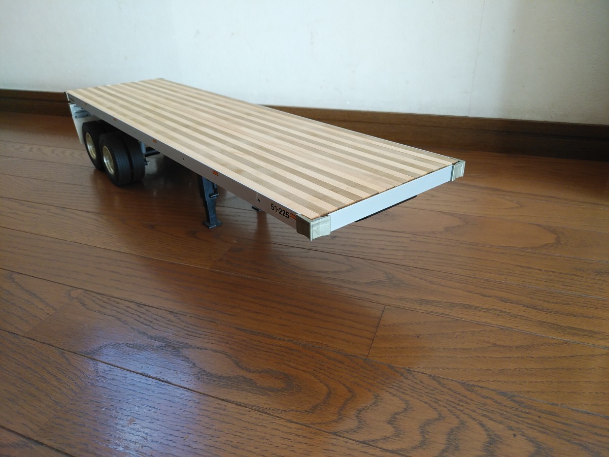 タミヤ 1/14 セミトレーラー フラットベッド オマケ付き トレーラー