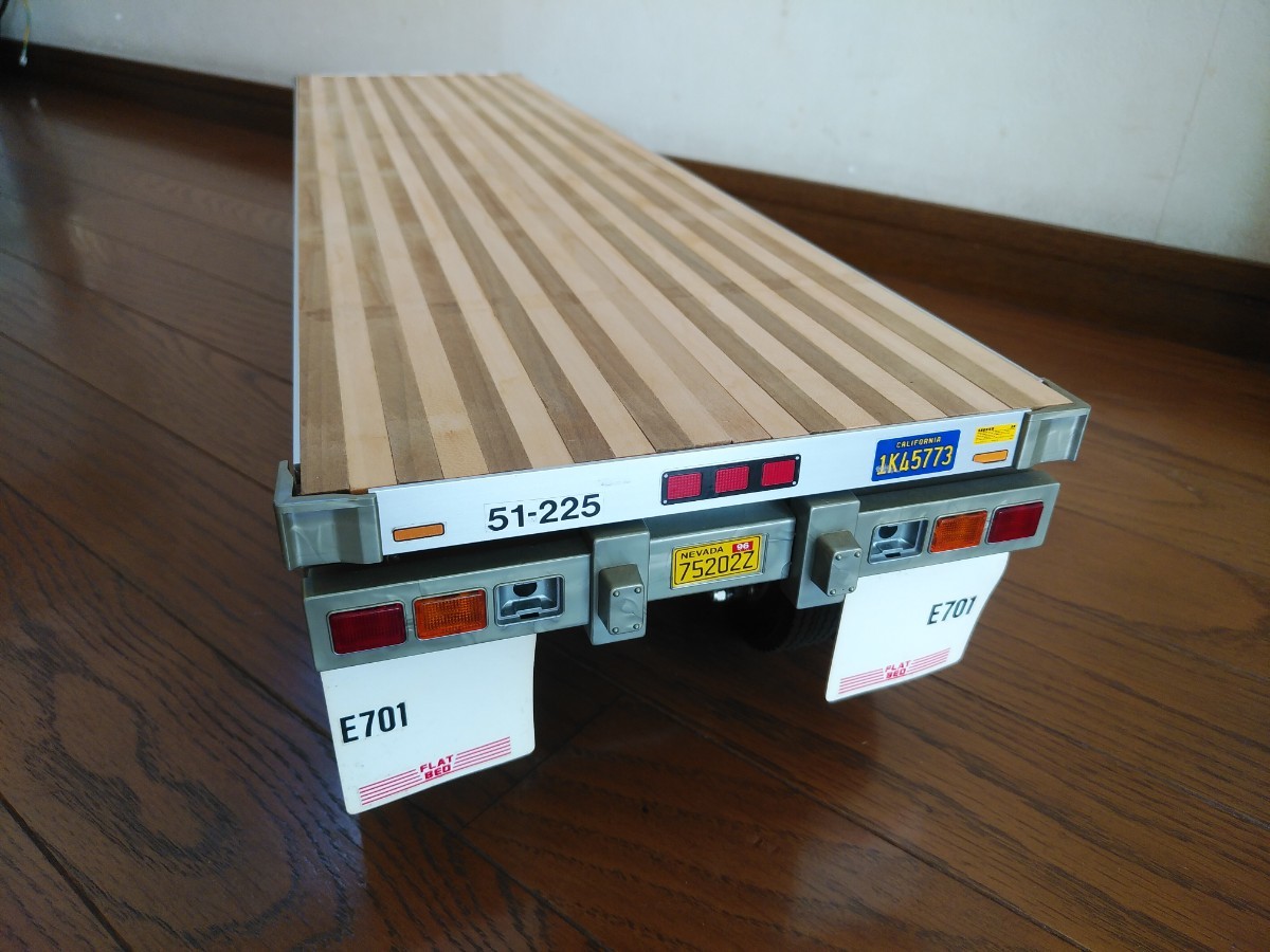 タミヤ 1/14 セミトレーラー フラットベッド オマケ付き トレーラー