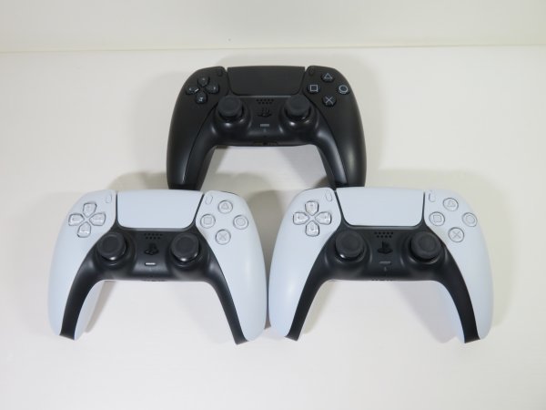 PS5 DualSenseワイヤレスコントローラ　ジャンク3個セット　箱付 ジャンク 【1点1円スタート】PS5 コントローラー 3個セット DualSense