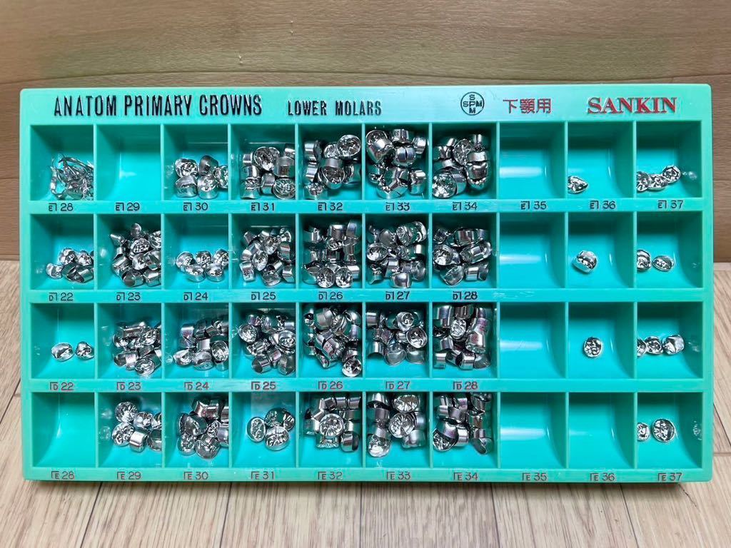 SANKIN ANATOM PRIMARY CROWNS 上顎 下顎 銀歯 サンキン 三金 sankin