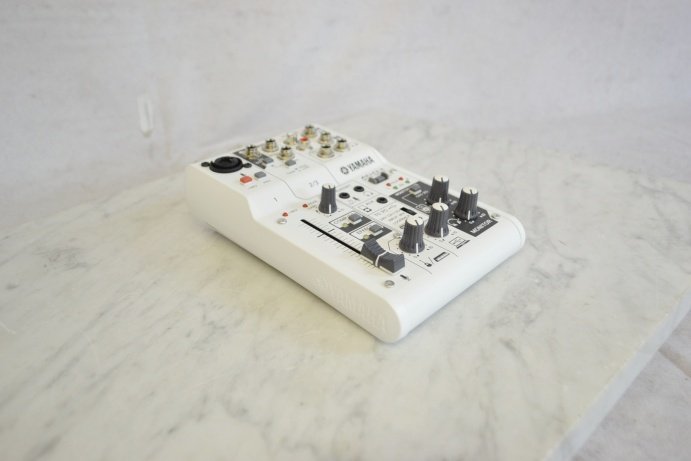 K○【中古】YAMAHA ヤマハ AG03 ミキシングコンソール 箱付き 【公式通販】