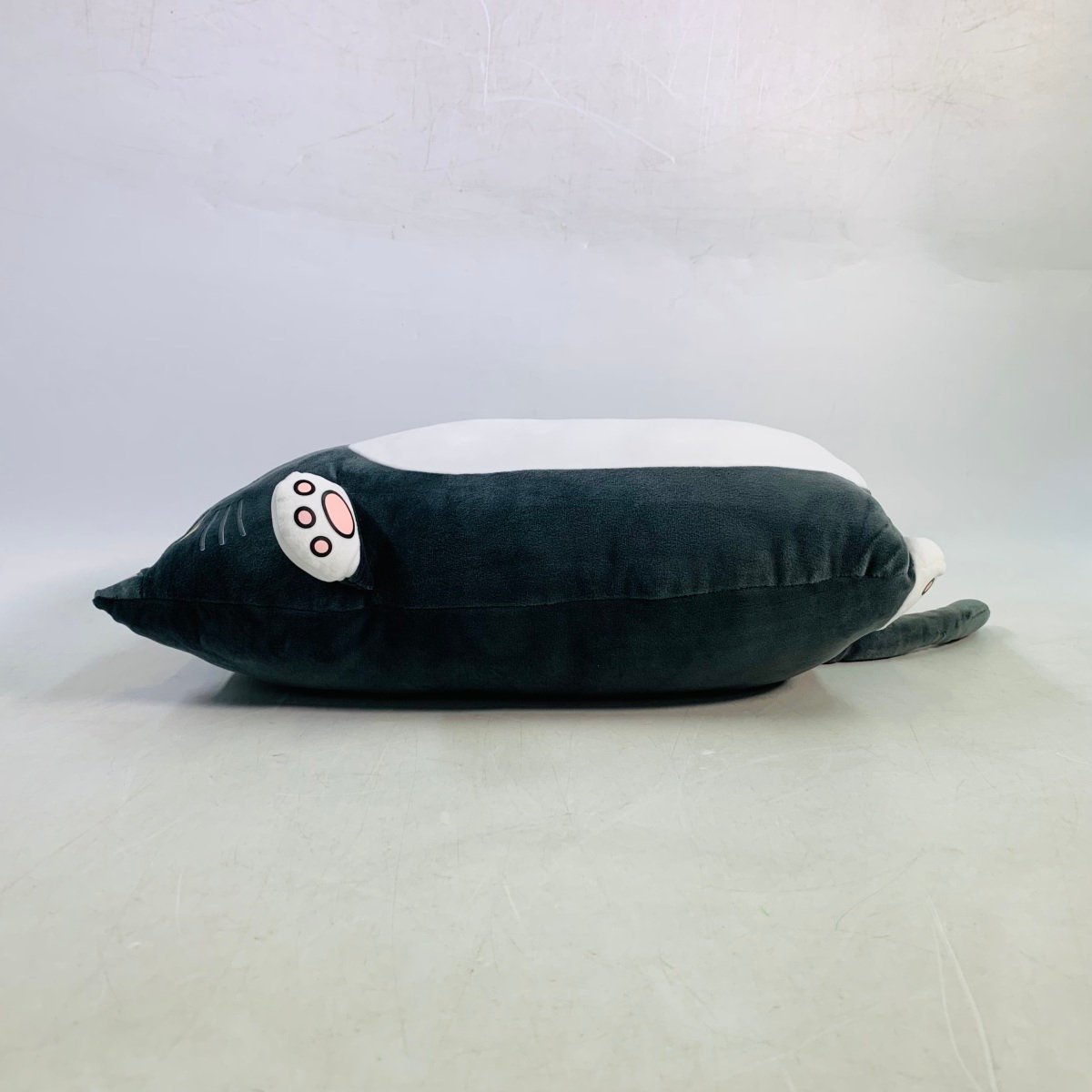中古品 NIJISANJI にじさんじ ぬいぐるみ クッション 叶 ロト(コミック 