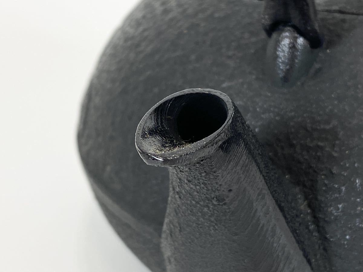 未使用保管品】本場 南部鉄瓶 姥口 松地紋 1.2リットル 【公式通販】