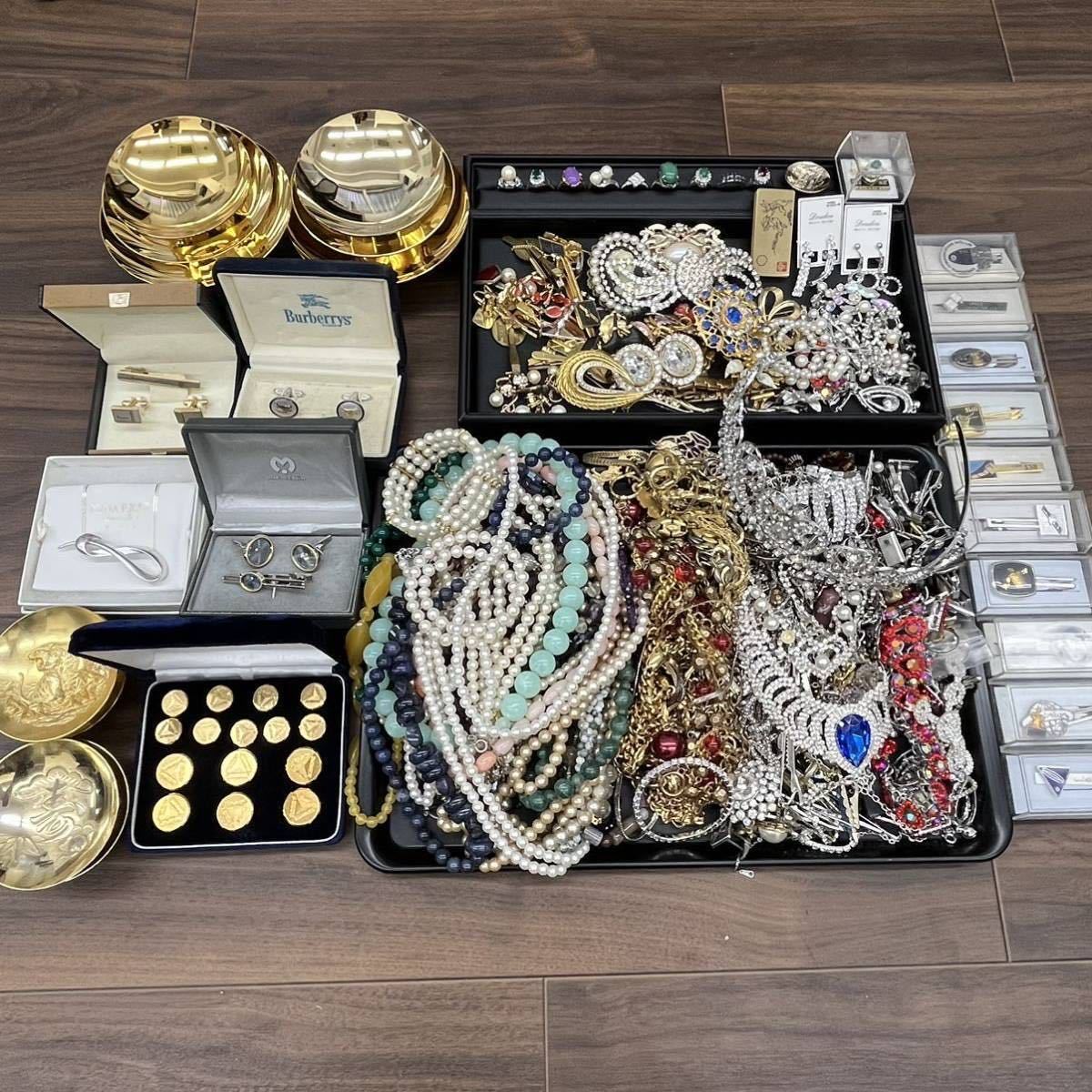 アクセサリー おまとめ ネックレス リング ブローチ ネクタイピン カブスボタン パール 天然石 大量おまとめ silver刻印あり 約5.7kg