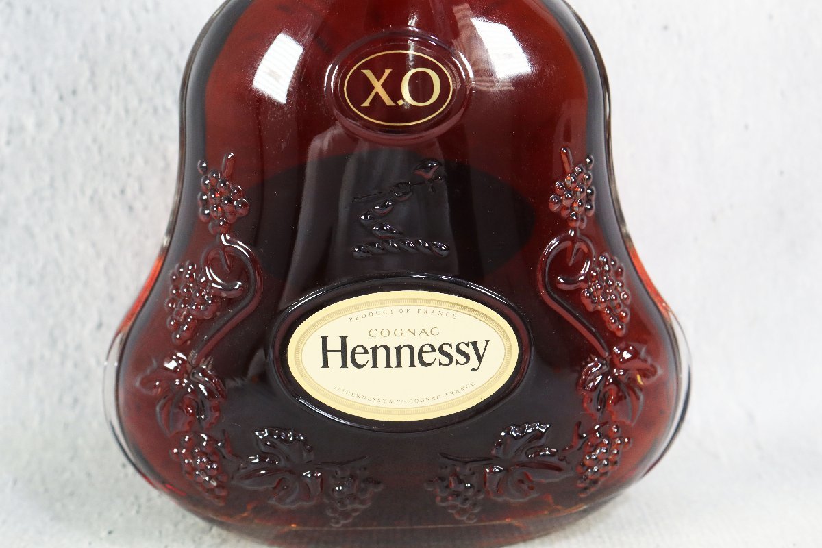 【新品・未開封】HennessyXOクリアボトルコニャック黒700ml箱有り Hennessy XO ヘネシーエックスオー クリアボトル 金キャップ