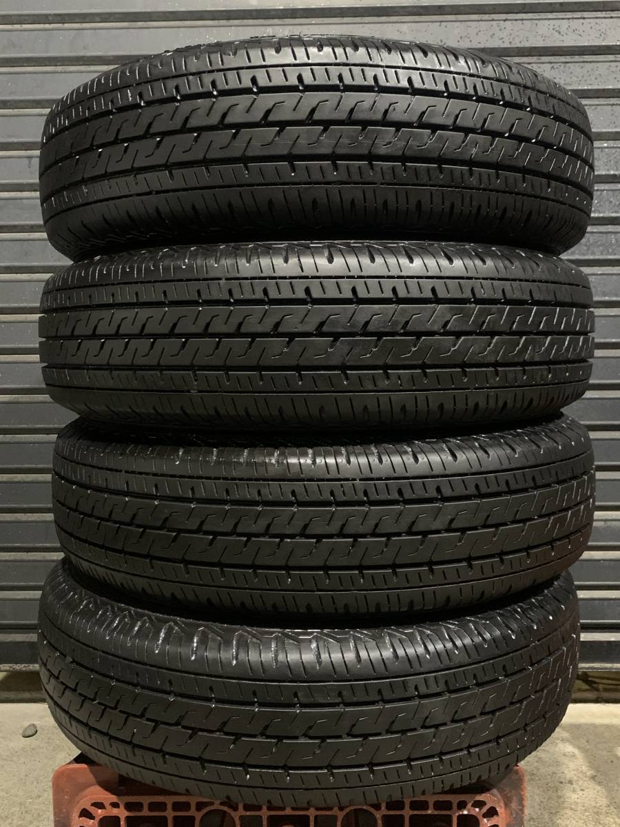 驚きの破格値，定番 2022製 バリ山 ブリジストンエコピアR710 155/80R12 88/87N LT が4本 1本ビード傷あり 格安 ダブルタイヤ 155R12 8PR互換(タイヤ)｜売買されたオークション情報、yahooの商品情報をアーカイブ公開 - オー タイヤ
