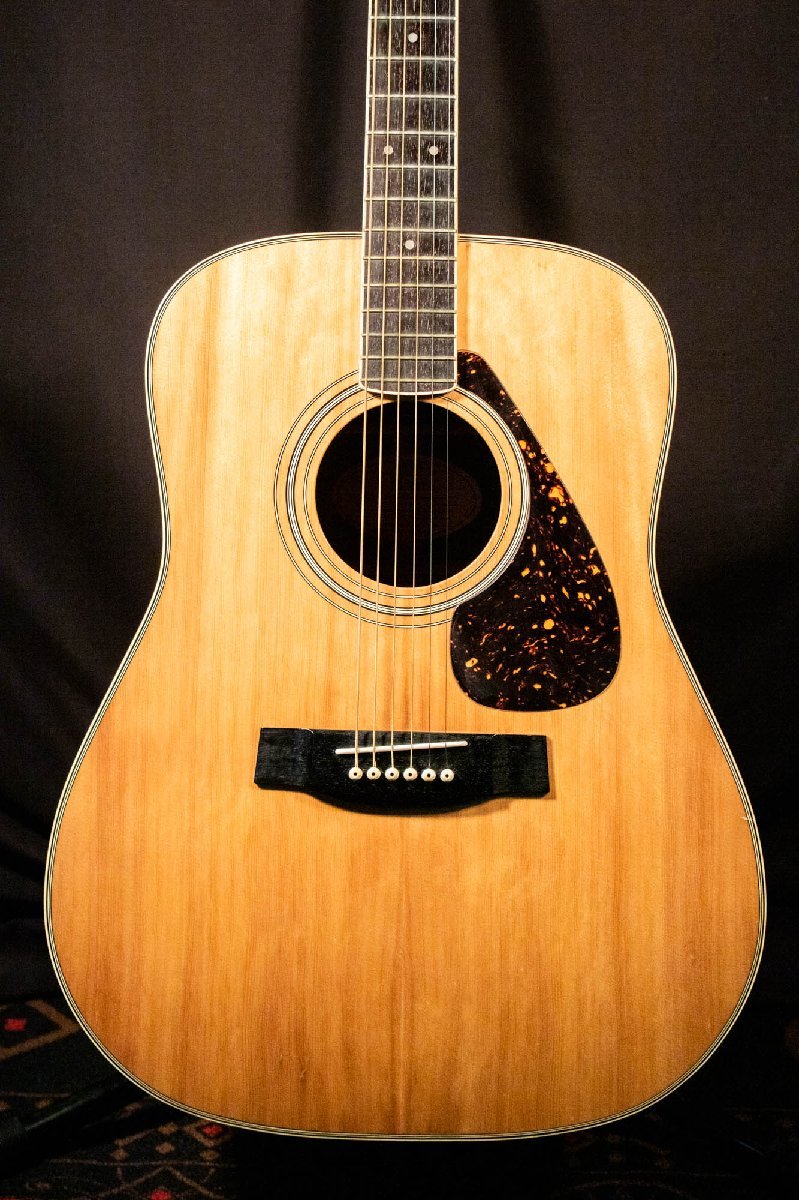 YAMAHA FG-251 ヤマハ ヤマハアコースティックギター ハードケース付き