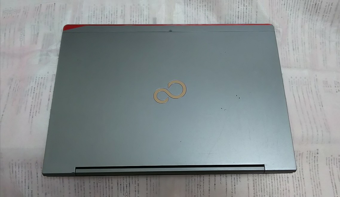 最新'Windows11Pro 23H2＊タッチパネル* SSD256.Mem８， LIFEBOOK U745/M Core i5 . 優良14.0型HD. 無線LAN.Bｔ.WebCam.ACアダプタ＊19mm厚 