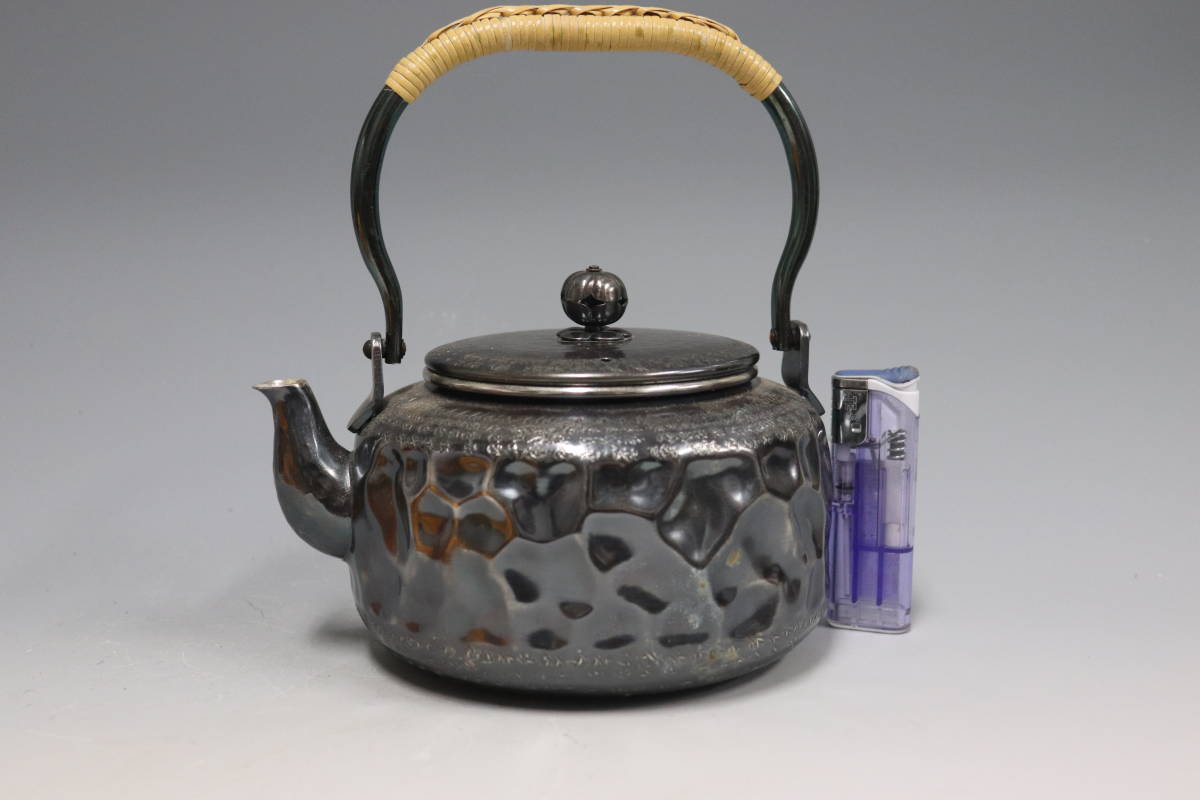 [美奏] 旧家蔵出 　時代　純銀製　銀瓶　543g