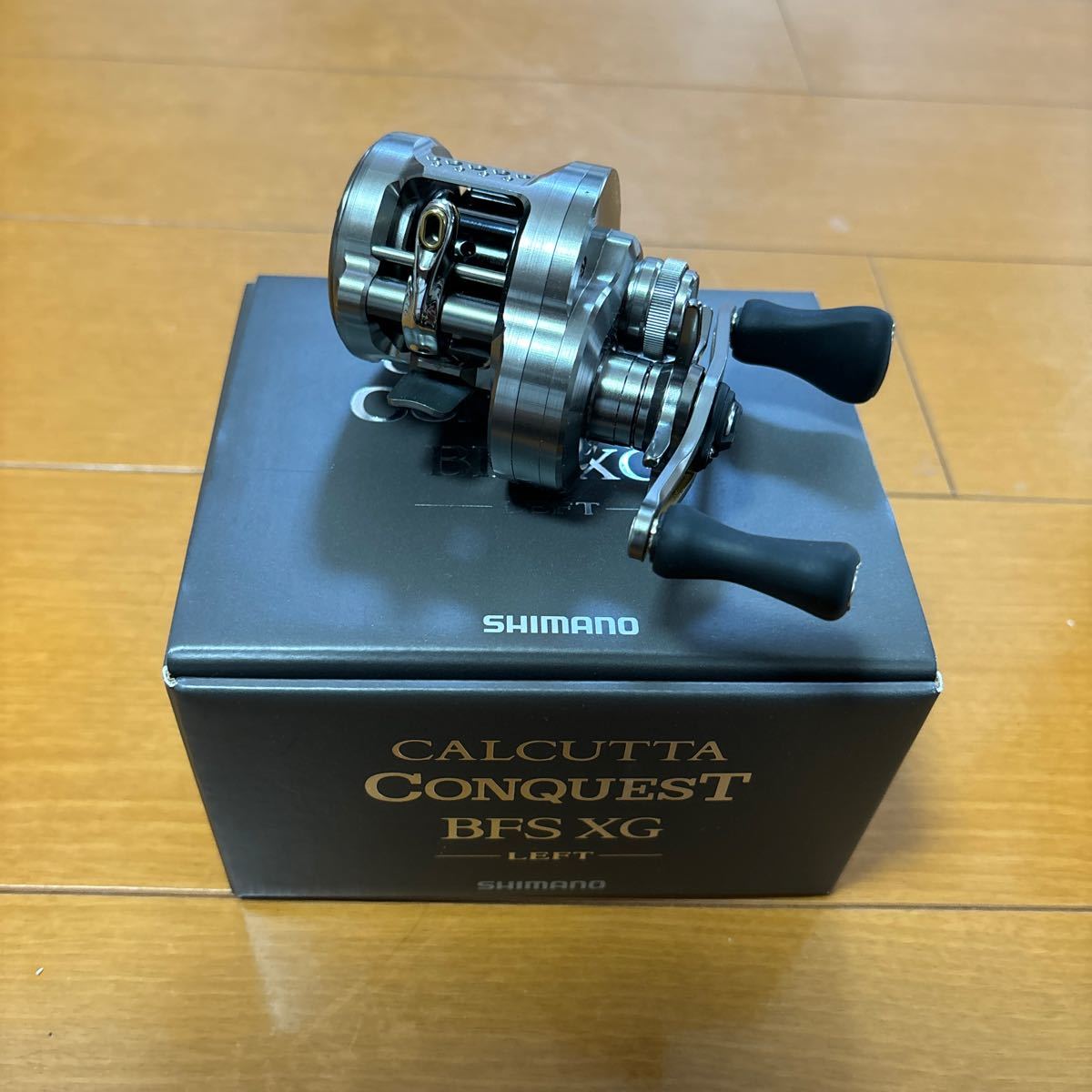 シマノ 23 カルカッタコンクエスト BFS XG LEFT中古品 左ハンドル