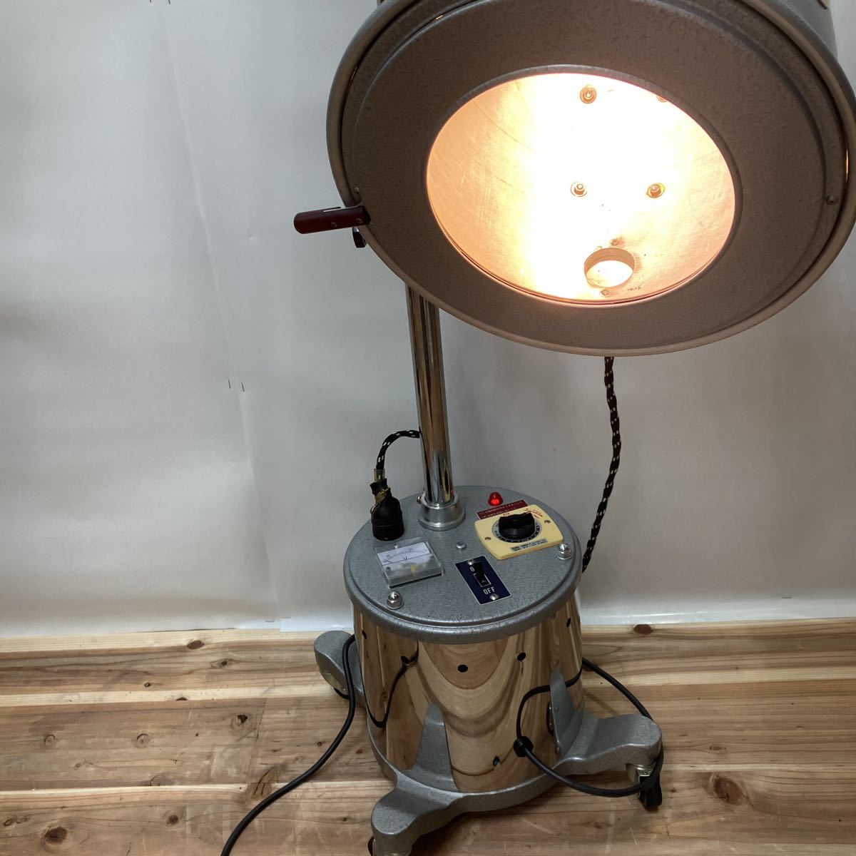 7 yabumoto medical SUNCARBON ARCLIGHT 光線治療器 集光器2個・カーボン2箱付 光線治療器 家庭用 健康 コウケントー
