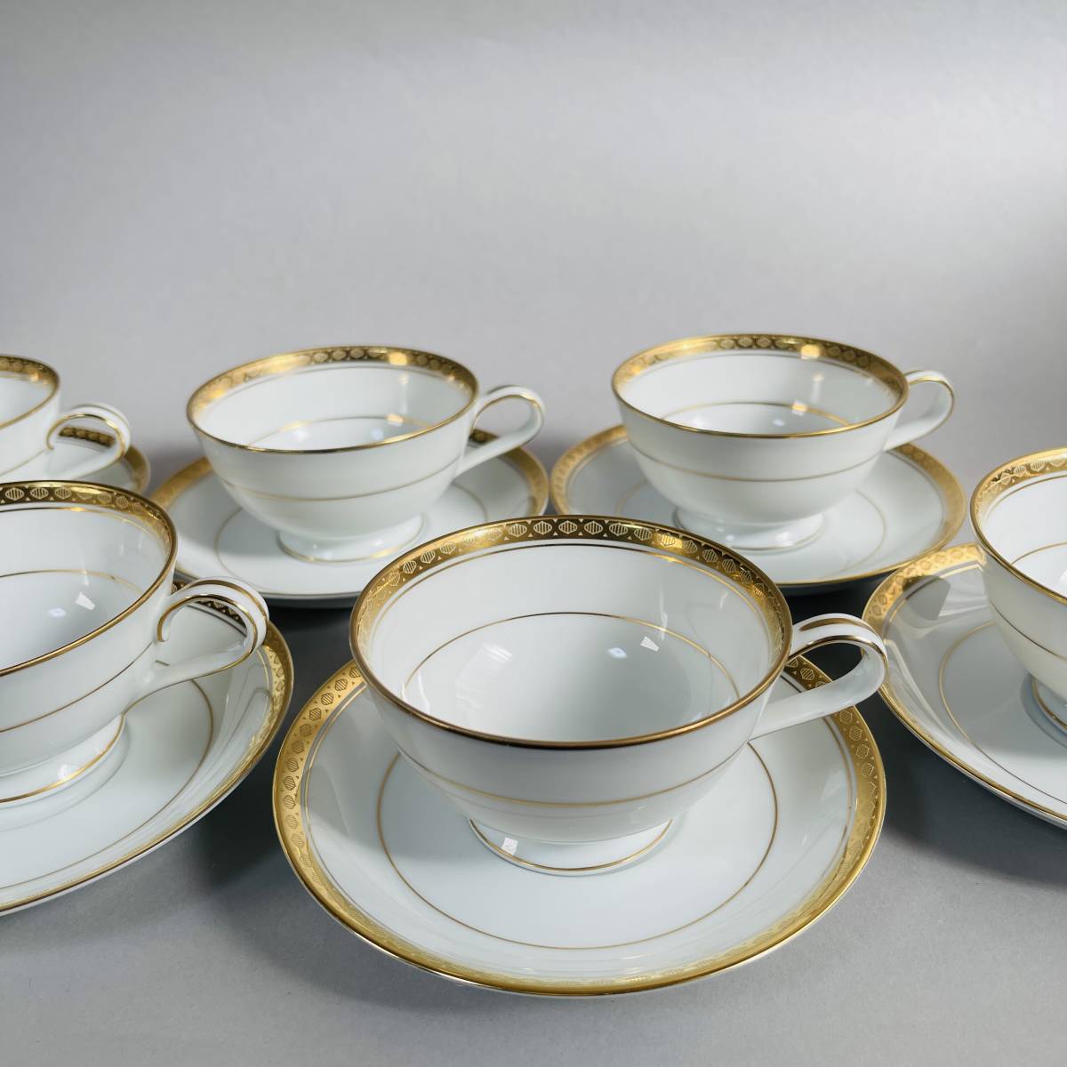 キッチン・食器 Noritake ノリタケ スミレ柄 大皿1枚 ケーキ皿6枚セット