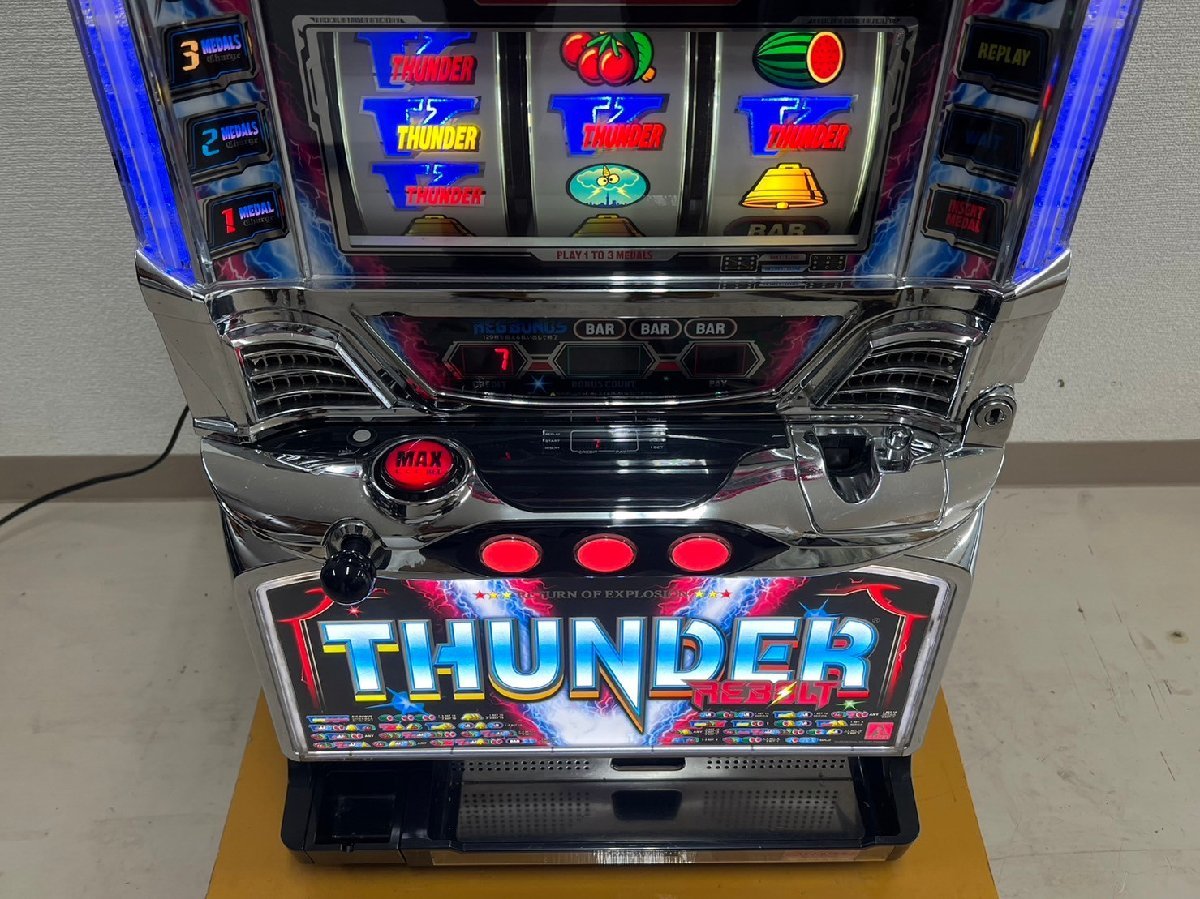 パチスロ スロット実機 「サンダーＶリボルトＵＲ」アクロス コイン不要 家庭用電源 動作確認済 /