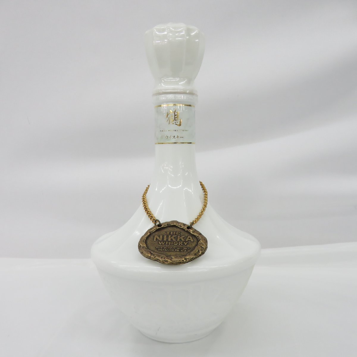 未開栓】NIKKA ザ・ニッカ 鶴 陶器ボトル ウイスキー 700ml 43％ 1438g