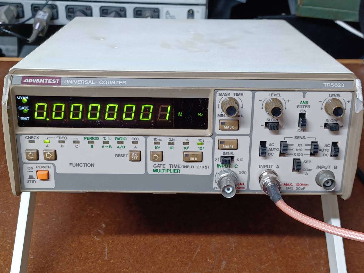 ADVANTEST UNIVERSAL COUNTER ＜TR5823＞　ユニバーサルカウンター　周波数カウンター