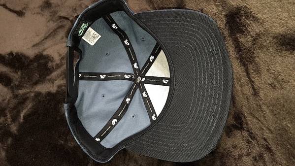 新品/未使用ナイキNIKECAP『NIKE SB』迷彩グラフィックキャップ