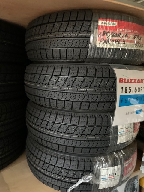 兵庫支店　ＶＲＸ未使用在庫処分　185/60Ｒ16　86Ｑ４本ＳＥＴ　2020年製造 185／60r16 スタッドレス vrxの通販 -vrx 0 55r16の中古品・新品