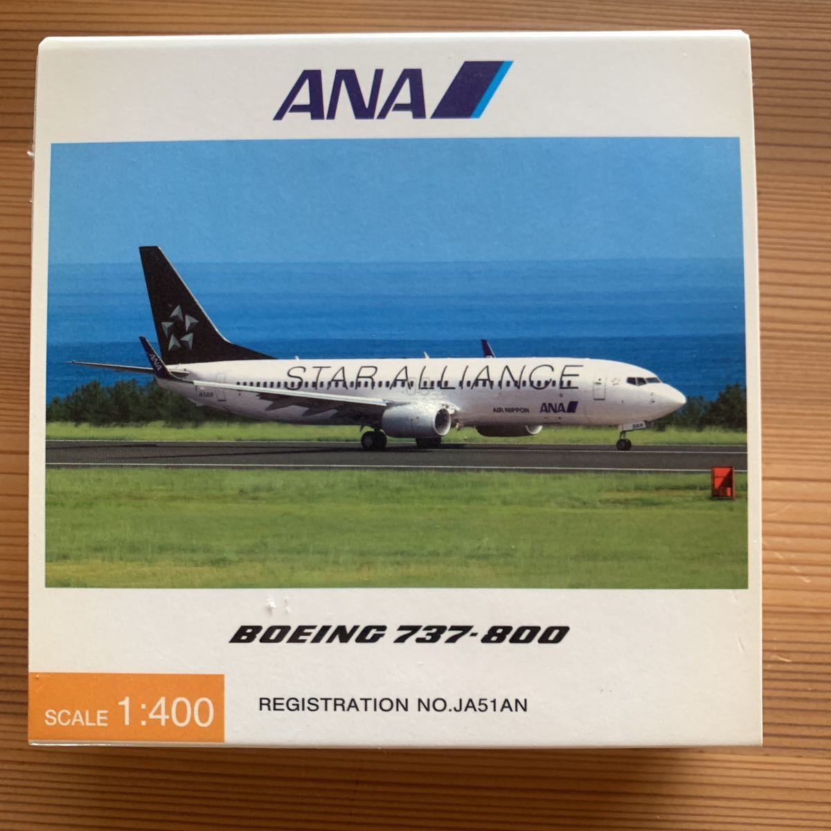 全日空商事 1/400 ANA B737-800 JA51AN NH40032 スター 全日空商事 1/400 ANA B737-800 JA51AN NH40032 スター
