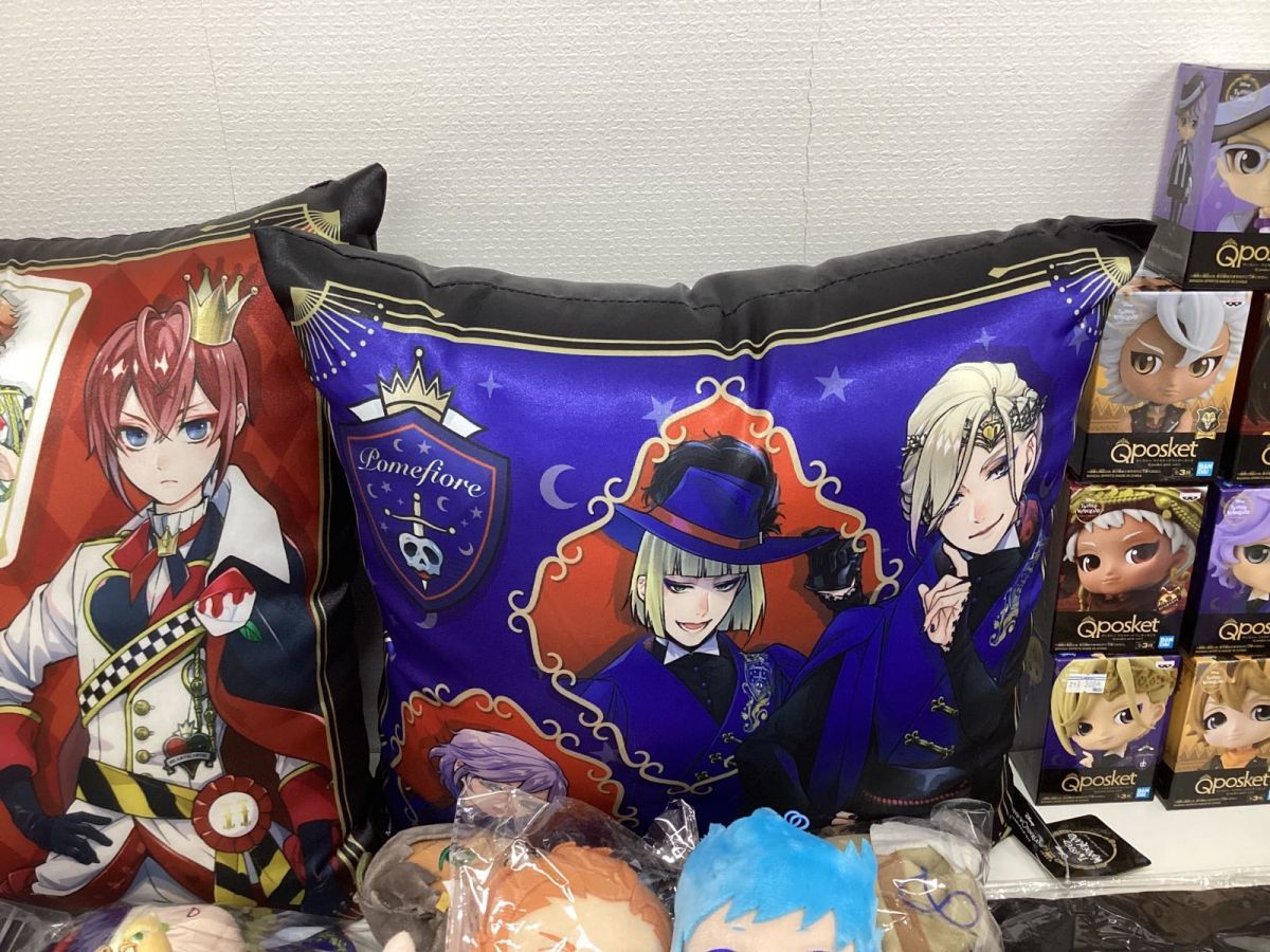 ツイステまとめ売りグッズセット パズル缶バ他 [公式