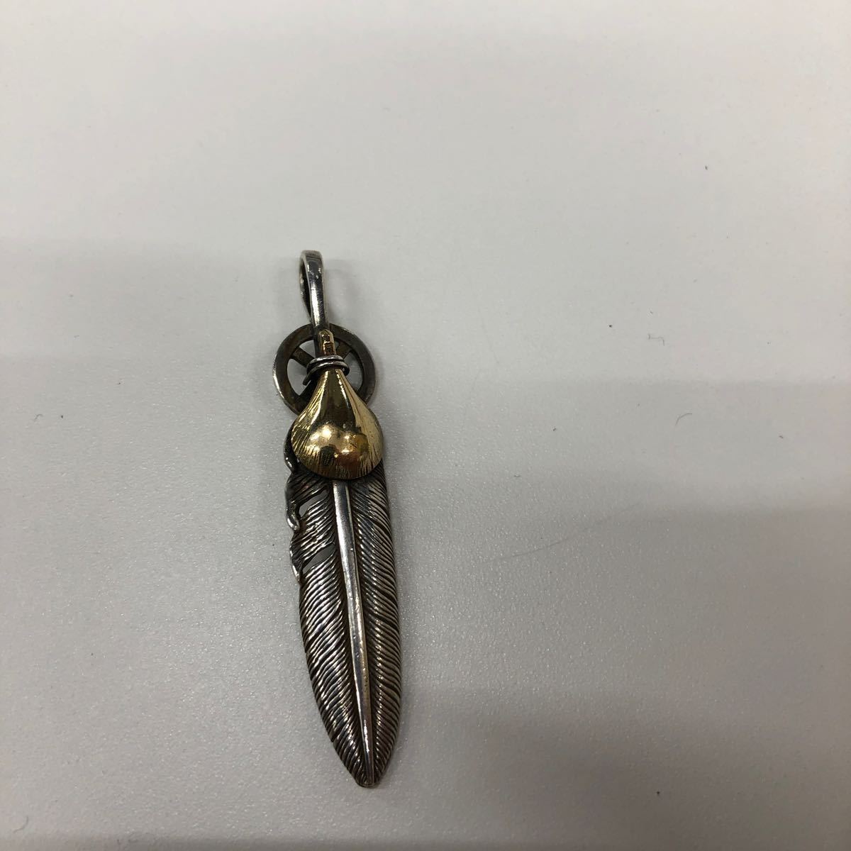Y11107/【中古】タディ&キング ホイールフェザー 上金 ペンダント 