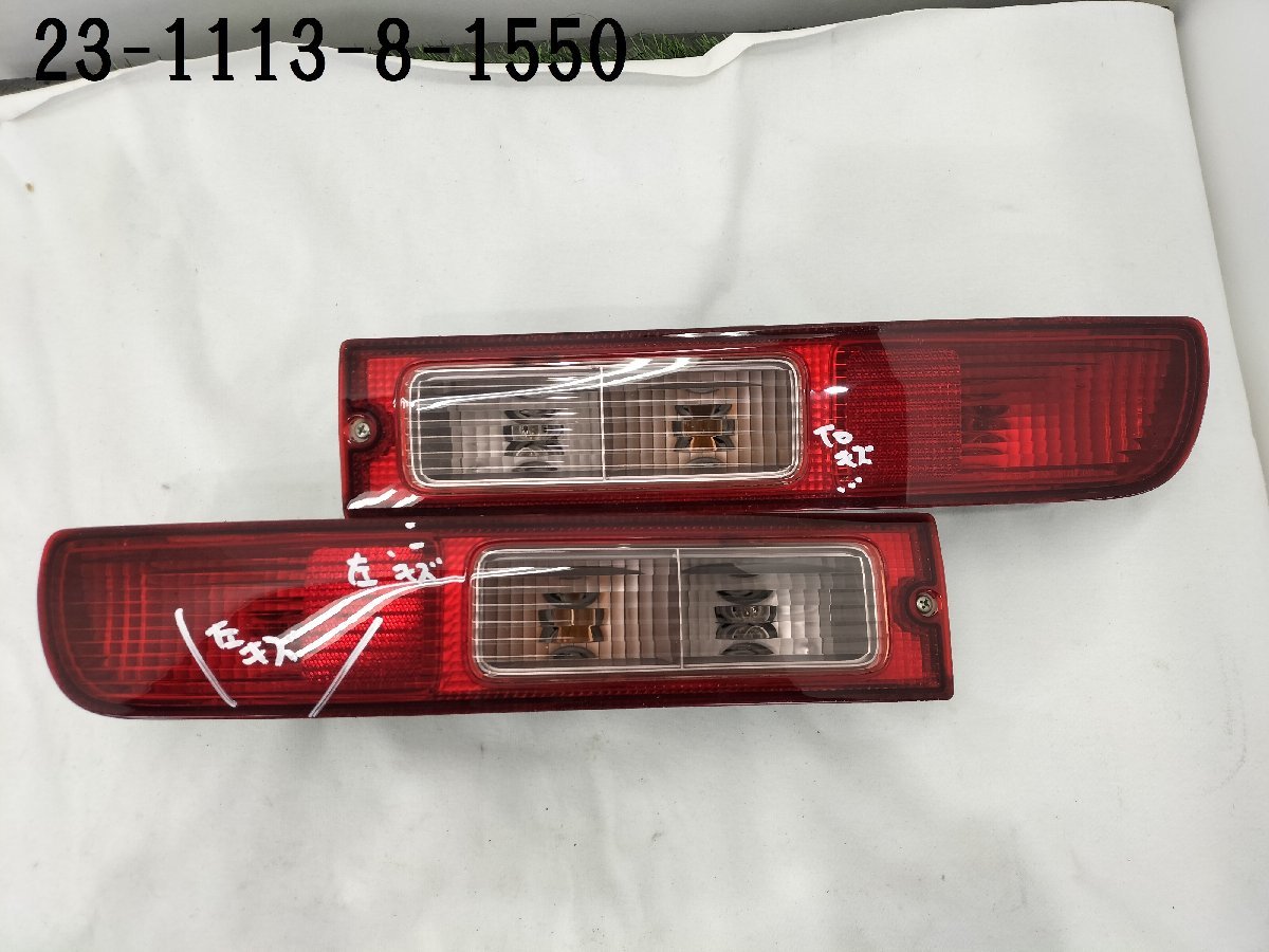 ★S321V ダイハツ　ハイゼット デラックス ハイル―フ　平成27年　純正　左右set　テールライト テールランプ　コイト:220-51771★