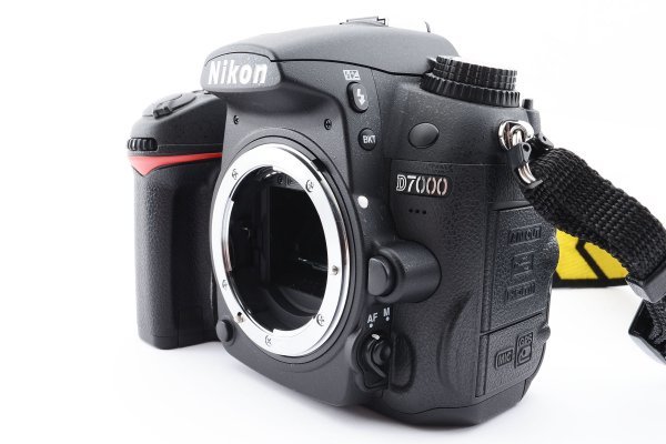 ☆撮影枚数693枚・超美品☆ Nikon ニコン D7000 ボディ #13251MTT 