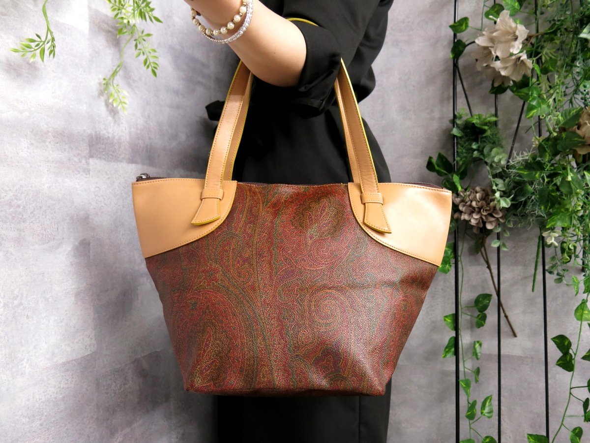 超美品○ETRO エトロ○ペイズリー柄○PVC カーフ レザー 本革○トート