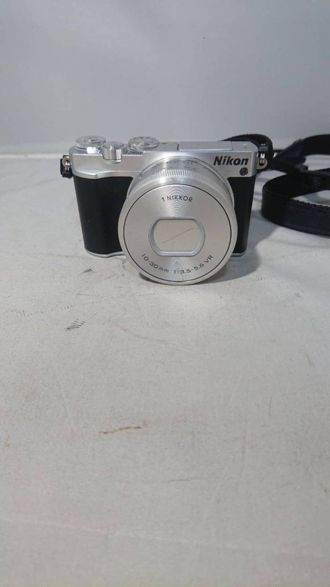 爆買い，100%新品 Nikon カメラ ニコン 本体 一眼レフカメラ 1 J5 ミラーレス(ニコン)｜売買されたオークション情報、yahooの商品情報をアーカイブ公開 - オークファン ニコン