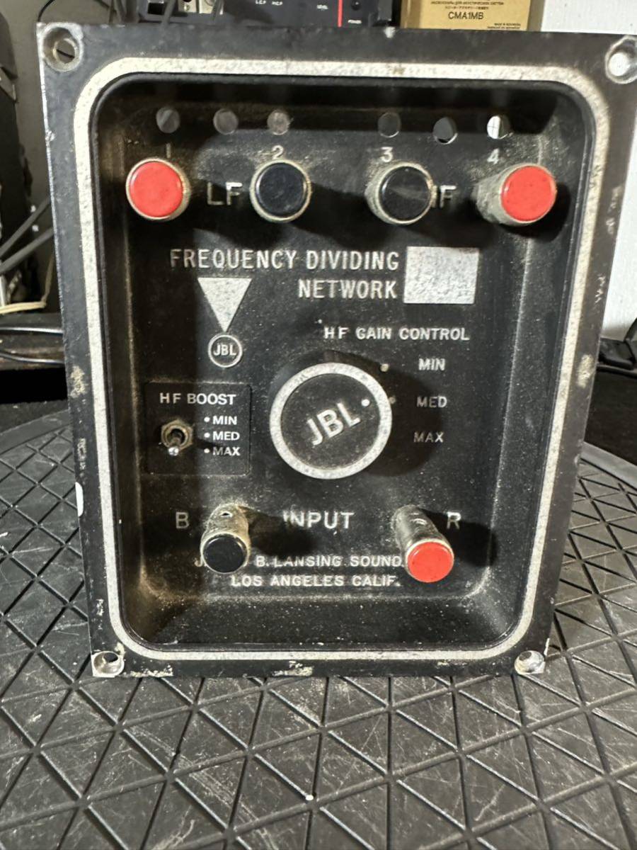 JBL ディバイディングネットワーク 3110A 説明文