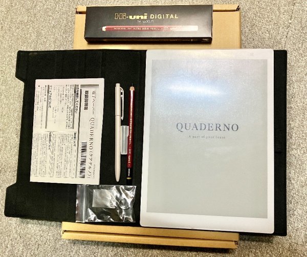 QUADERNO クアデルノ A5 タブレット 本体 使用時間少 QUADERNO