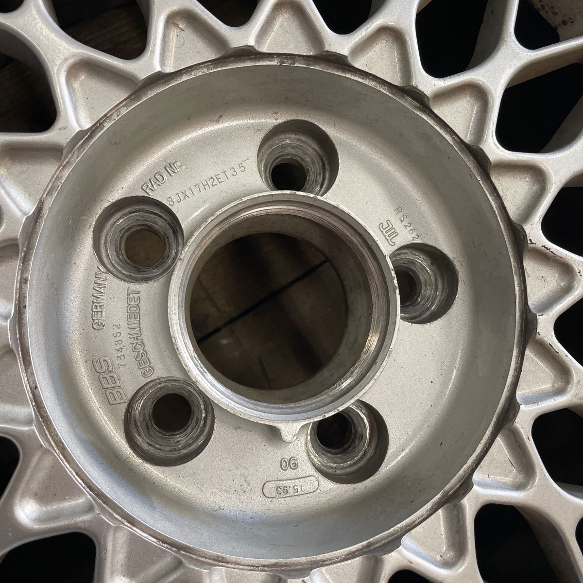 【新作】 ▼ BBS RS262 8J×17H2ET35 PCD114.3 ハブ径73mm OFF＋35 5穴 4本 225/45-17 現状品 中古品