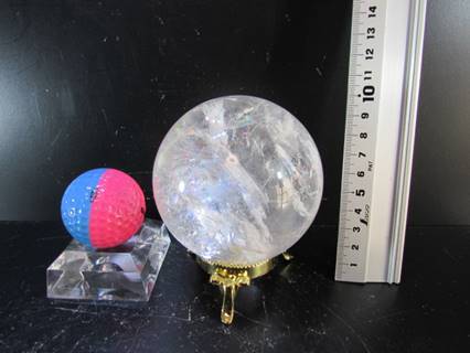 レインボー水晶玉８２．２ミリ／７７２ｇ、水晶丸玉、レインボー水晶、クリスタルボール、白水晶丸玉、クリスタルボール、天然石、水晶