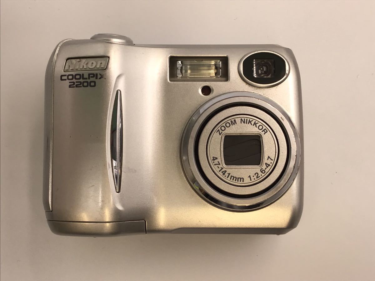 2538 【動作品】 Nikon ニコン COOLPIX 2200 コンパクトデジタルカメラ 電池式