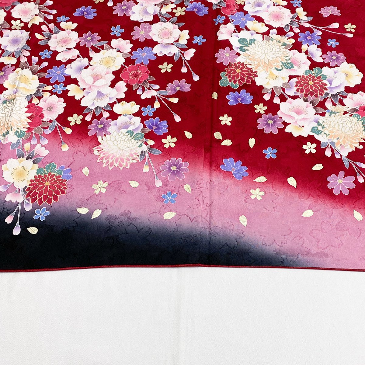 着物月花 金駒刺繍 金彩 可憐な花 振袖 正絹 金糸 ki121 【公式通販】