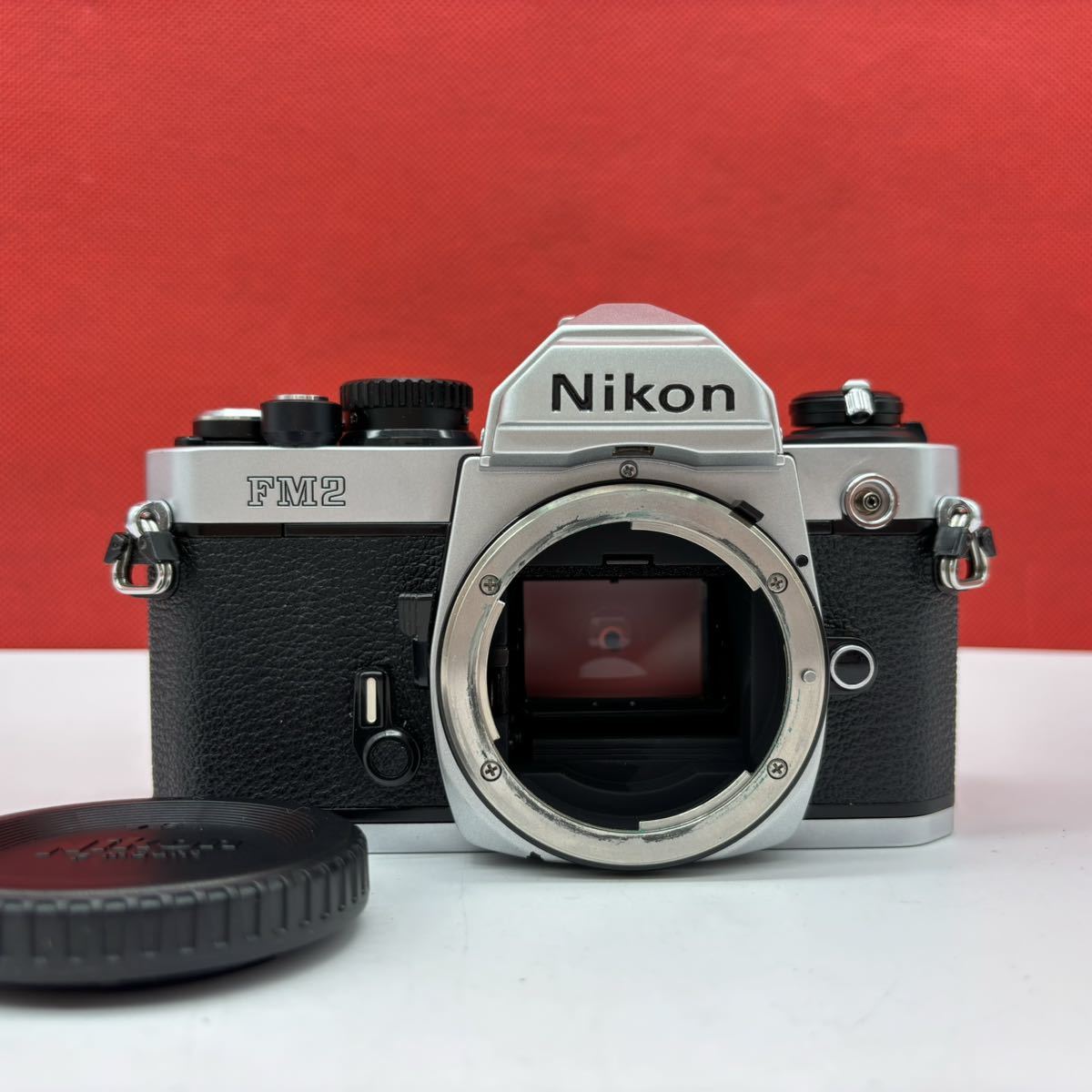 ◆ Nikon New FM2 フィルムカメラ 一眼レフカメラ ボディ シャッター、露出計OK ニコン