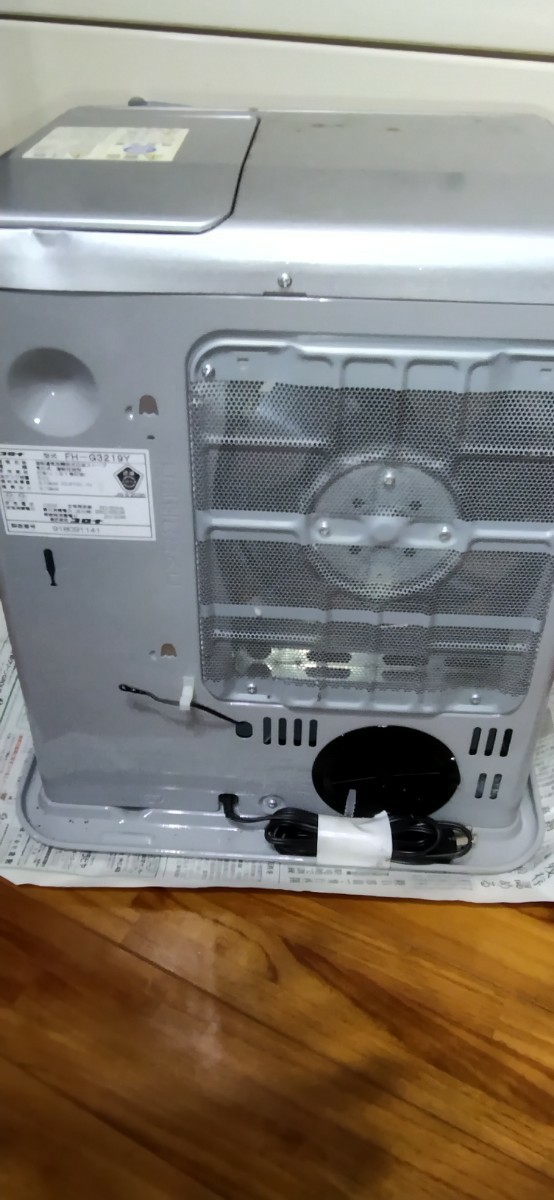 CORONA コロナ 石油ファンヒーター FH-G3219Y 暖房器具 2019年製、中古