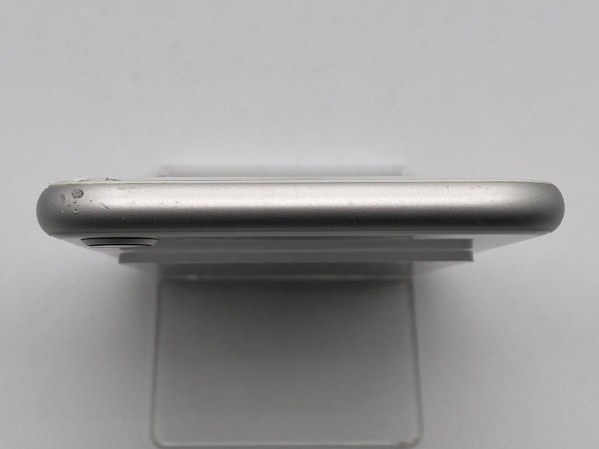 中古・ジャンク】液晶割れ Apple iPhone 8 64GB au解除版SIMフリー 