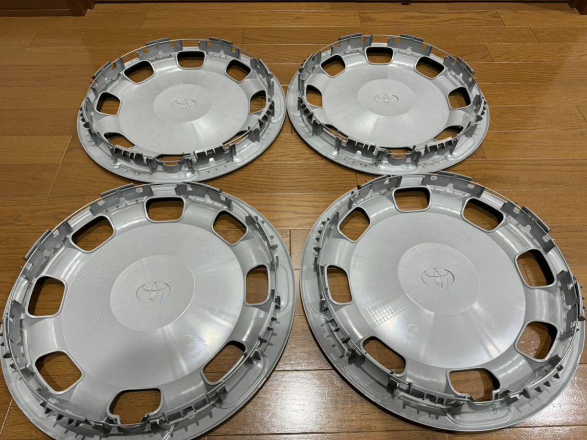 トヨタ シエンタ ホイールキャップ 新車外し シエンタ トヨタ 新車外し